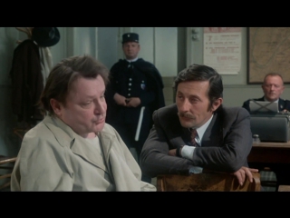 the toilet was locked from the inside (1975) - comedy, detective. patrice leconte