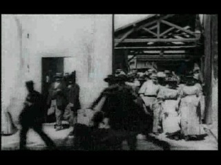 workers leaving the lumiere factory / leaving the factory / la sortie des usines lumire (1895) [hd 480]